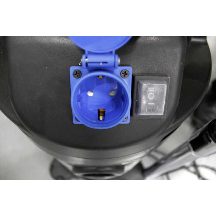 stainless steel  wet & dry vacuum cleaner blower with synchronized socket 30 l