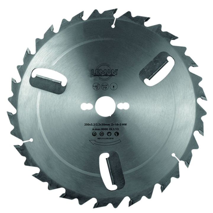 Hoja de mecanizado para maderas macizas