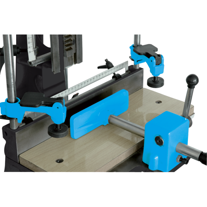 Pengatboormachine met beitel 750 w