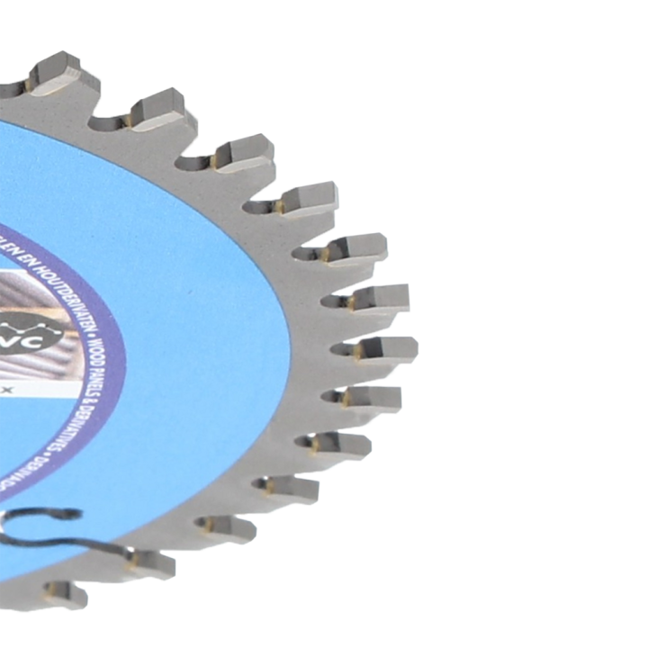 Lame de scir circualire pour machines portatives et à onglets
