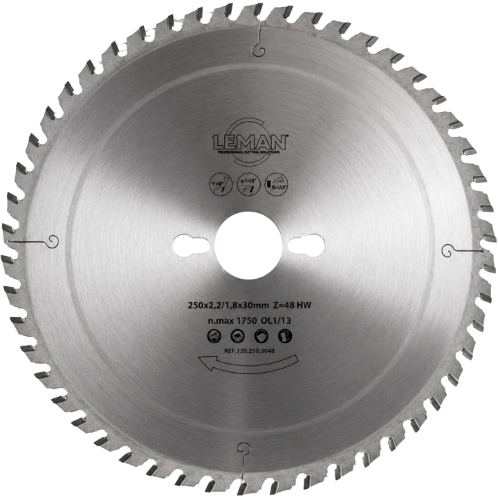 Dry cutting blade for ferrous metals
