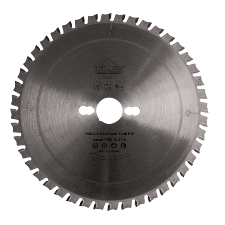 Dry cutting blade for ferrous metals